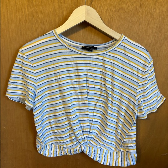 Forever 21 twist front crop top - Picture 1 of 3